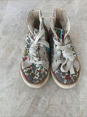 Mini Boden Floral High-Top Sneakers in White, Pink, Green, Blue 12.5